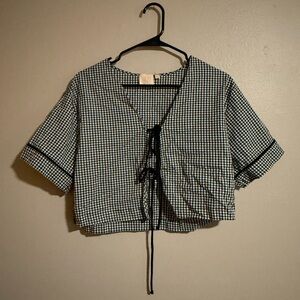 Good Luck Gem Checkered Black and White Women's Top Tie Front Size Medium